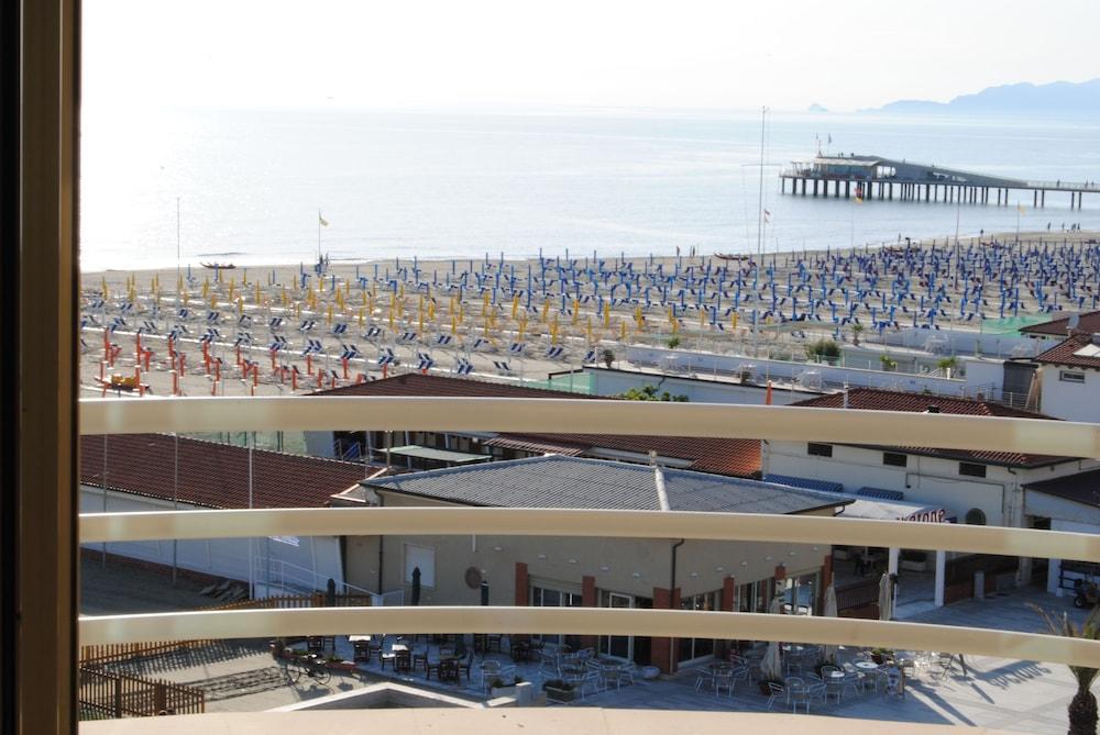 Capri & 3* Lido di Camaiore